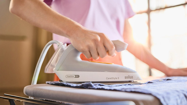 Утюг с парогенератором Braun 0128810000 / IS3231GY- фото6, картинка6 Утюг с парогенератором Braun 0128810000 / IS3231GY- фото6