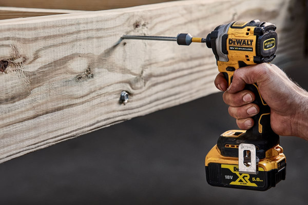 Аккумуляторный шуруповерт DeWalt DCF850D2T-QW- фото7