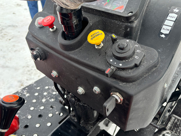 Минитрактор дизельный Mitsubishi VST MT180D- фото9