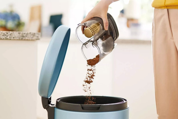 Вертикальный пылесос Philips XC8049/01- фото7