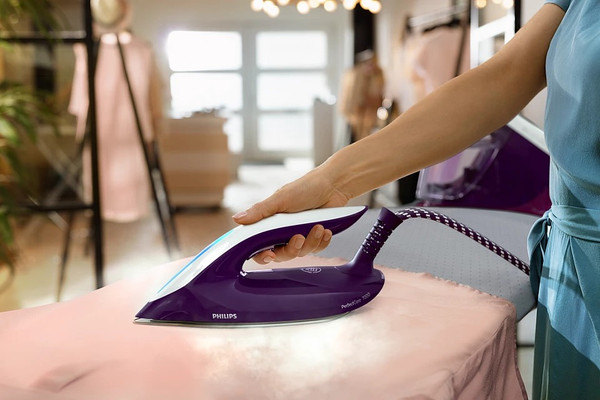 Утюг с парогенератором Philips PSG7028/30- фото6