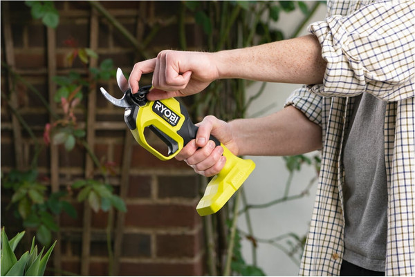 Секатор аккумуляторный Ryobi RY18SCXA-0- фото2