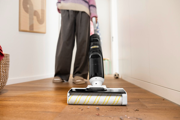 Вертикальный пылесос Karcher FCV 4 Dry- фото7