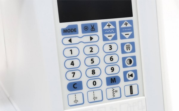 Швейная машина Janome Skyline S3- фото9