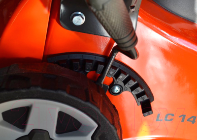 Газонокосилка электрическая Husqvarna LC 141C- фото3
