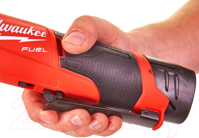 Аккумуляторная трещотка Milwaukee M12 FIR38-0 3/8