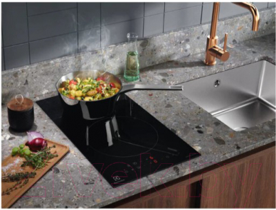 Индукционная варочная панель Electrolux LIT30230C- фото4