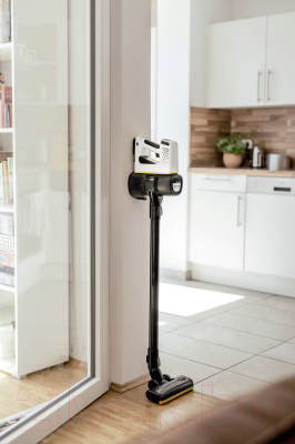 Вертикальный пылесос Karcher VC 4 Cordless Car- фото3