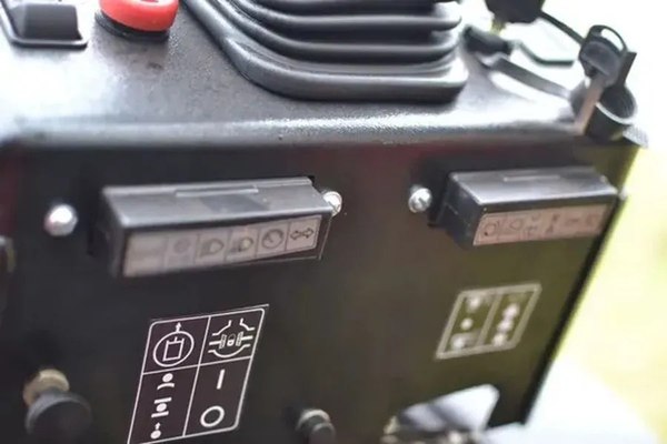 Минитрактор бензиновый МТЗ Беларус 112Н-01 112Н-0000010-01- фото3, картинка3 Минитрактор бензиновый МТЗ Беларус 112Н-01 112Н-0000010-01- фото3