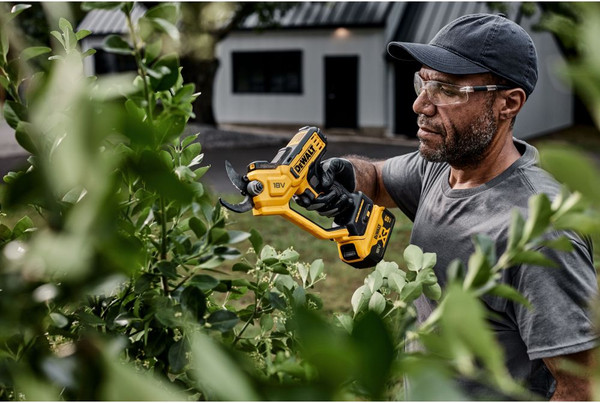 Секатор аккумуляторный DeWalt DCMPP568N- фото7, картинка7 Секатор аккумуляторный DeWalt DCMPP568N- фото7