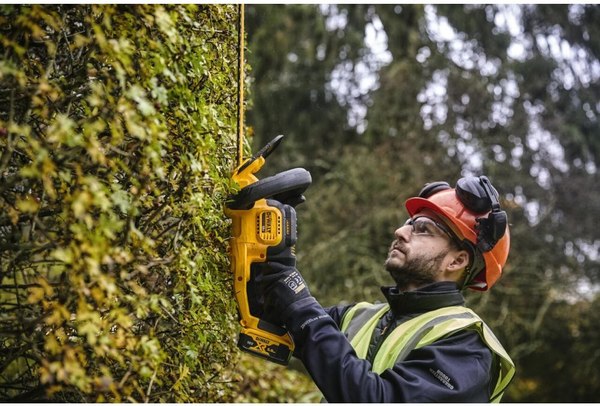 Кусторез аккумуляторный DeWalt DCMHT563N- фото7, картинка7 Кусторез аккумуляторный DeWalt DCMHT563N- фото7