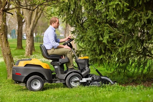 Райдер бензиновый Stiga Park 500 WX / 2F6130645/ST2- фото4