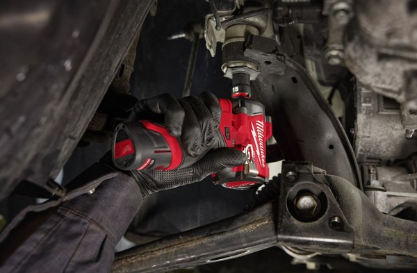 Аккумуляторный гайковерт Milwaukee M12 FCIWF38G3-502X FUEL (4933493452)- фото7