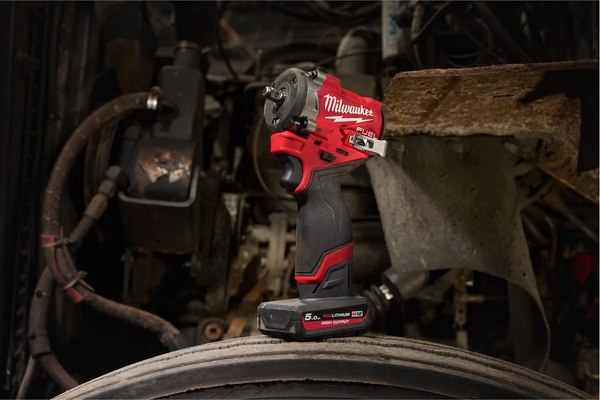 Аккумуляторный гайковерт Milwaukee M12 FCIWF12G3-502X / 4933493455- фото4