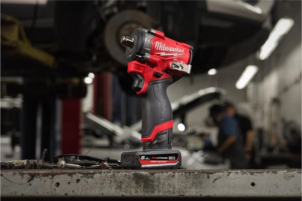 Аккумуляторный гайковерт Milwaukee M12 FCIWF12G3-502X / 4933493455- фото5