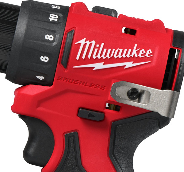 Аккумуляторная дрель-шуруповерт Milwaukee M12 BLDDRC-202C / 4933499686- фото4, картинка4 Аккумуляторная дрель-шуруповерт Milwaukee M12 BLDDRC-202C / 4933499686- фото4