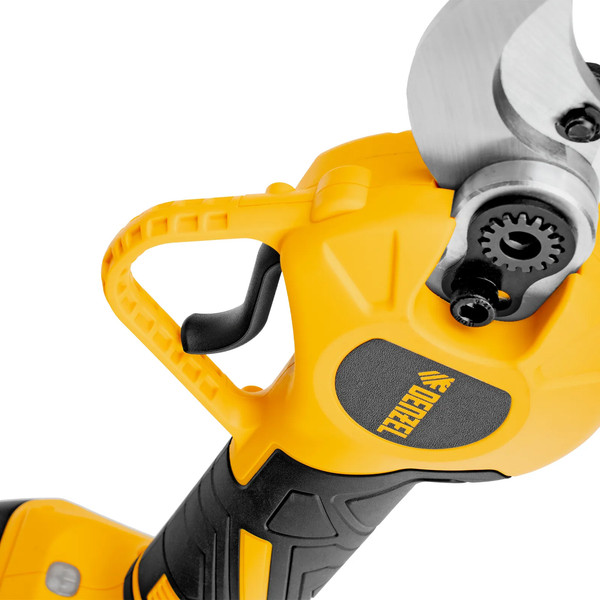 Секатор аккумуляторный Denzel CP-30BL / 59434- фото10, картинка10 Секатор аккумуляторный Denzel CP-30BL / 59434- фото10