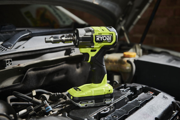 Аккумуляторный гайковерт Ryobi RIW18C-0- фото5, картинка5 Аккумуляторный гайковерт Ryobi RIW18C-0- фото5